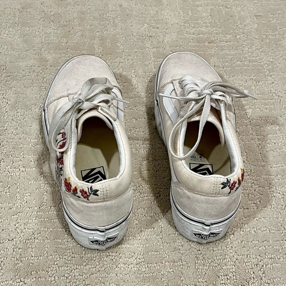 VANS Floral Embroidered Platform Sneakers women’s size 6.5 - Picture 2 of 6